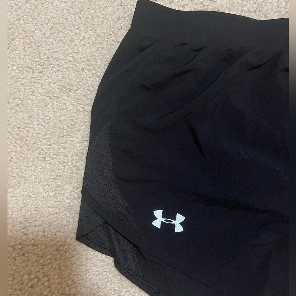 UNDER ARMOUR Heatgear Women’s Running Shorts - Picture 2 of 5